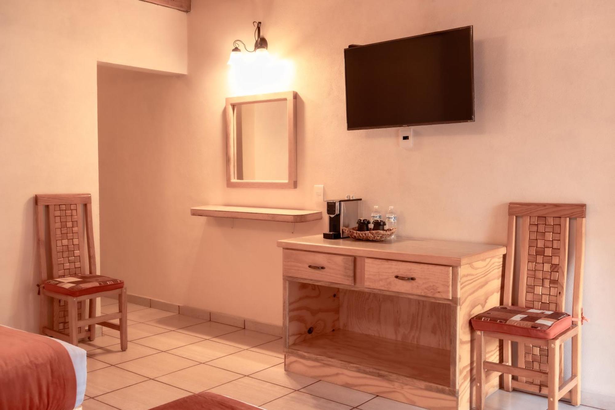 Hotel La Casona Jilotepec de Abasolo ภายนอก รูปภาพ